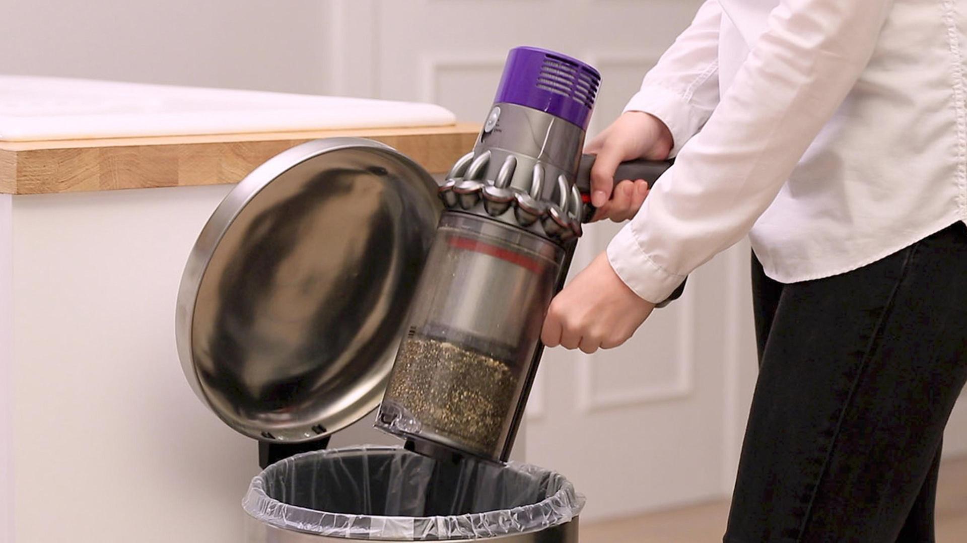 Comment vider un aspirateur dyson ? Batteries Shopping